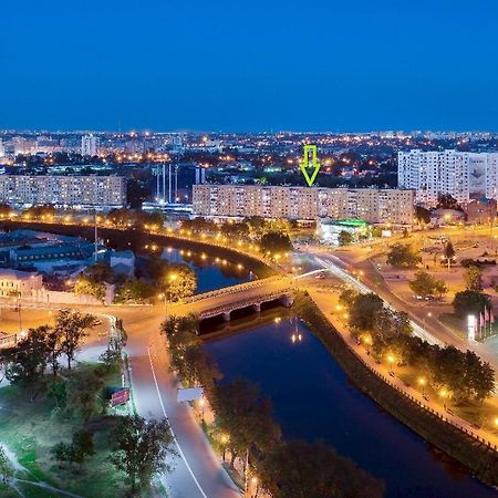 Apart Na Himnaziinoi Naberezhnii Apartamento Carcóvia Exterior foto